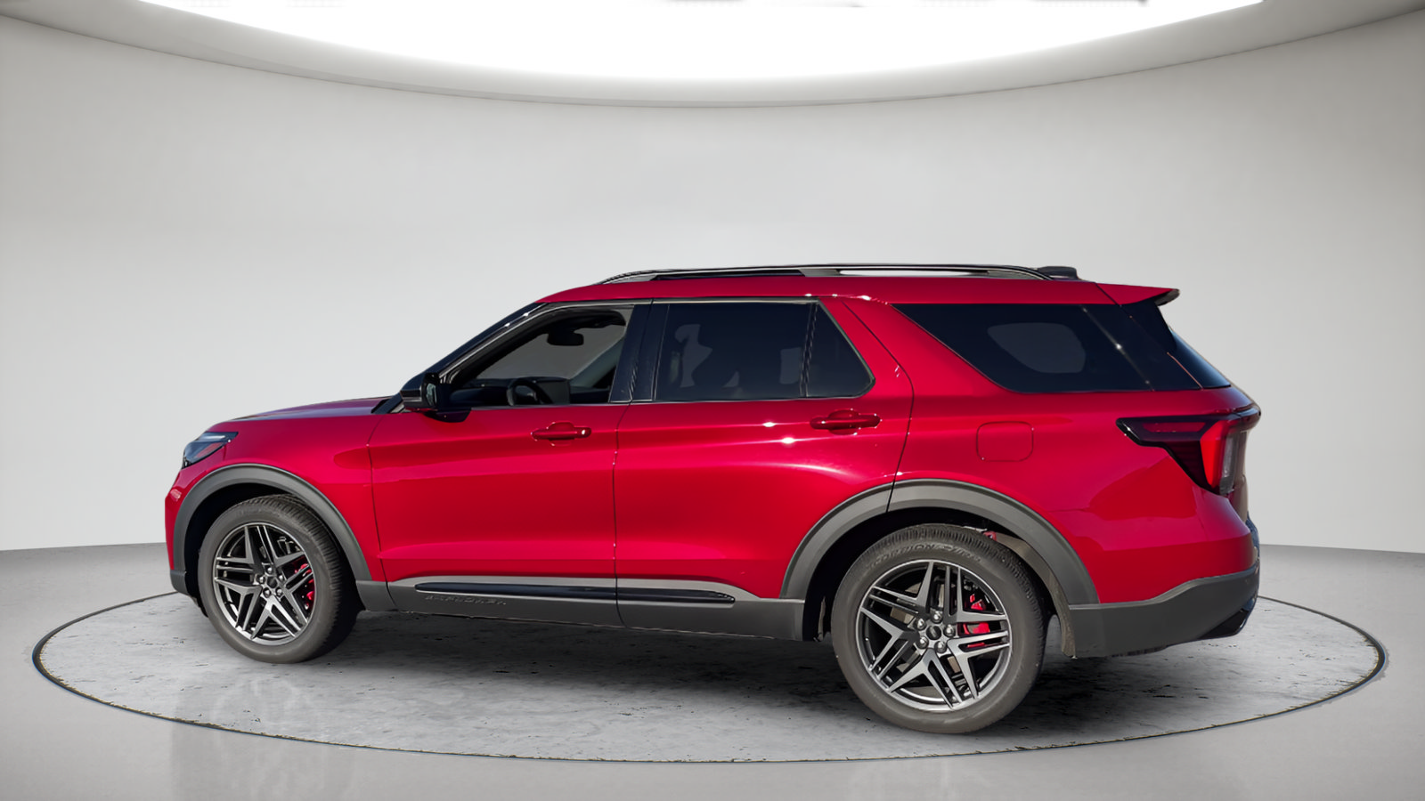 Used 2025 Ford Explorer ST w/ Sun And Sound Package AWD/4WD image 10