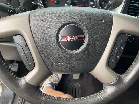 Used 2011 GMC Sierra 1500 SLE w/ Power Tech Package AWD/4WD image 16