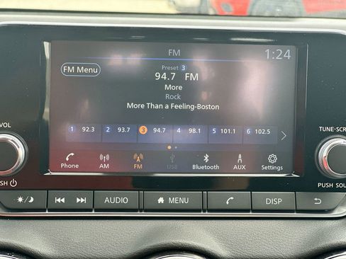 Used 2025 Nissan Sentra S image 24