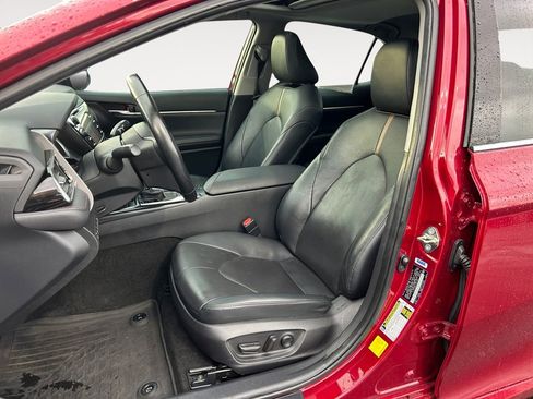 Used 2020 Toyota Camry XLE w/ Driver Assist Package image 15