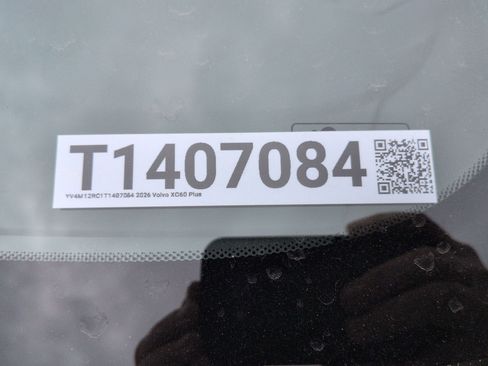 New 2026 Volvo XC60 B5 Plus w/ Protection Package Premier AWD/4WD image 18