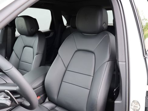 New 2026 Porsche Cayenne AWD/4WD image 5