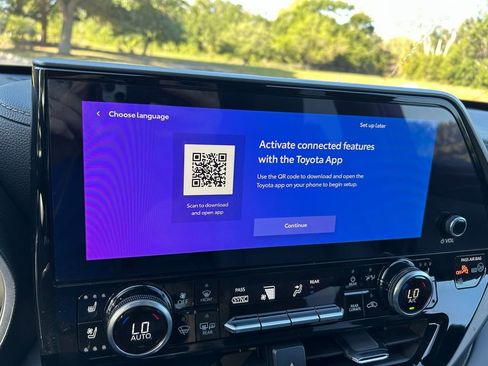 Used 2023 Toyota Highlander Limited image 26