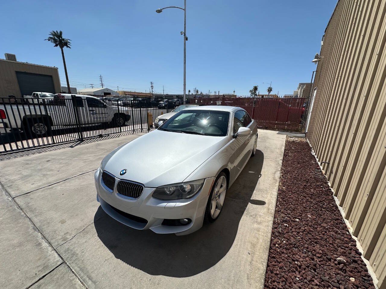 Used 2013 BMW 335i Convertible RWD image 1