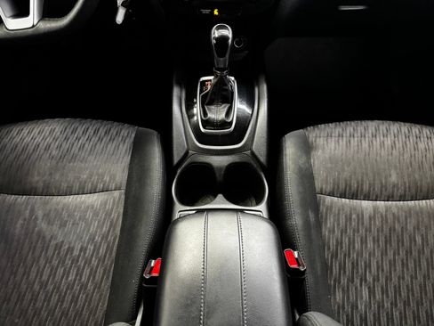 Used 2020 Nissan Rogue S FWD image 26