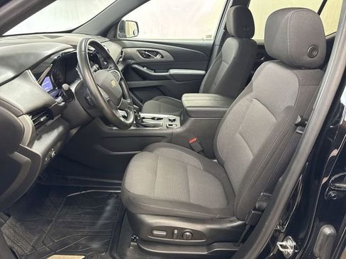 Certified 2023 Chevrolet Traverse LT FWD image 10
