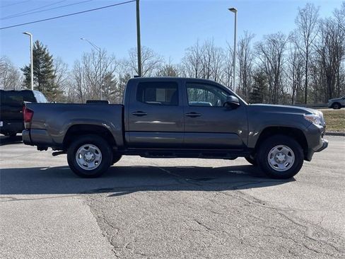 Used 2023 Toyota Tacoma SR image 6