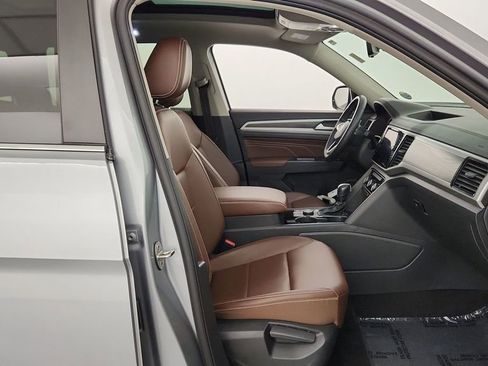 Used 2023 Volkswagen Atlas SE image 33