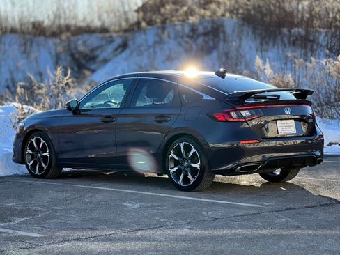 Used 2024 Honda Civic Sport Touring image 6