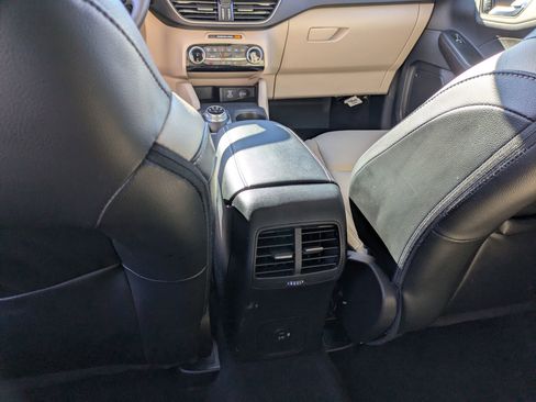 Certified 2022 Ford Escape SEL w/ Technology Package image 28