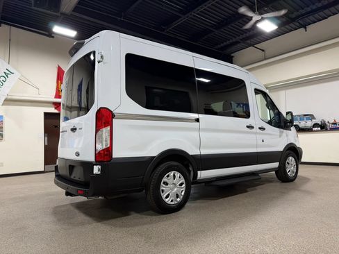 Used 2019 Ford Transit 150 XLT RWD image 5
