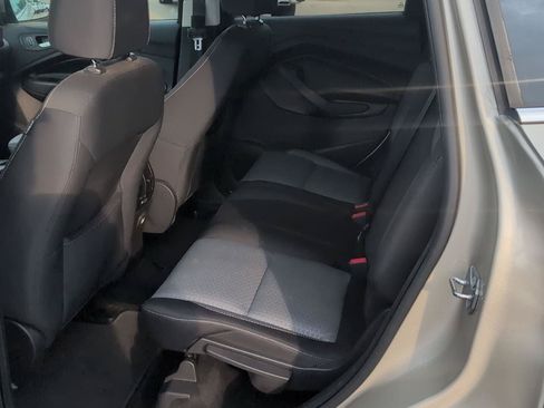 Used 2017 Ford Escape SE FWD image 15