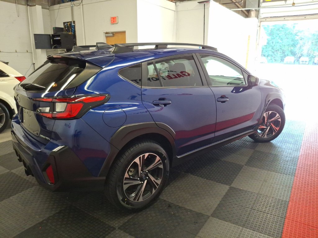 Used 2024 Subaru Crosstrek 2.0i Premium AWD/4WD image 12