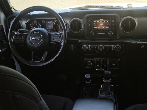 Used 2020 Jeep Wrangler Unlimited Sport S AWD/4WD image 27