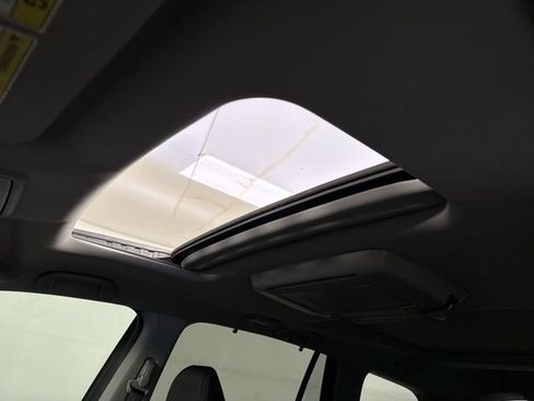 Used 2020 Honda Pilot Elite image 18