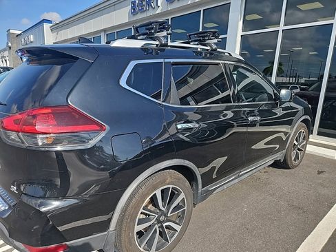 Used 2018 Nissan Rogue SL w/ Premium Package image 8