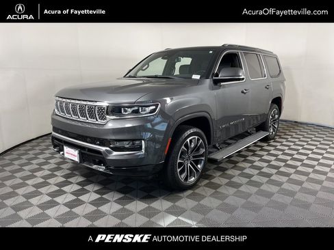 Used 2022 Jeep Grand Wagoneer Series III w/ Rear Seat Video Group 1 image 1