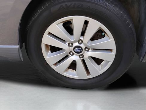 Used 2017 Subaru Outback 2.5i Premium image 31