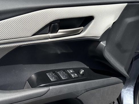 Used 2026 Toyota Camry SE FWD image 19