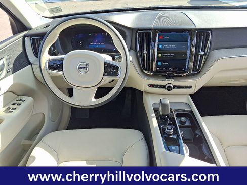 Certified 2023 Volvo XC60 B5 Plus image 12