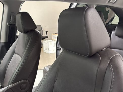 Used 2022 Honda Odyssey Touring image 13