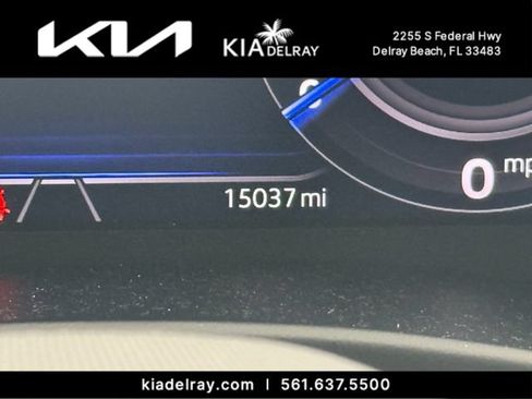 Used 2023 Volkswagen Atlas Cross Sport SEL R-Line AWD/4WD image 33