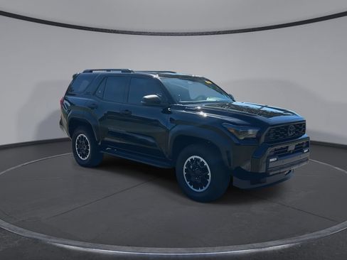 Certified 2025 Toyota 4Runner TRD Off-Road AWD/4WD image 2
