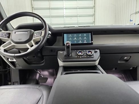 Used 2022 Land Rover Defender 110 SE AWD/4WD image 28