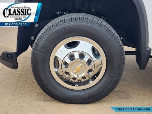 Used 2026 Chevrolet Silverado 3500 LT w/ All Star Edition image 23