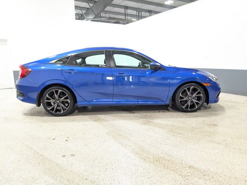 Used 2020 Honda Civic Sport image 2