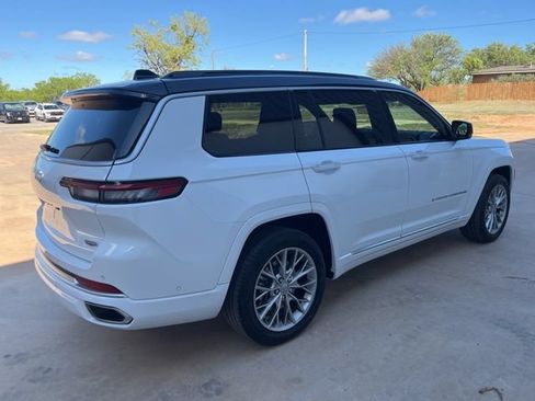 Used 2025 Jeep Grand Cherokee L Summit AWD/4WD image 4