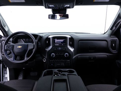 Used 2024 Chevrolet Silverado 1500 Custom AWD/4WD image 20