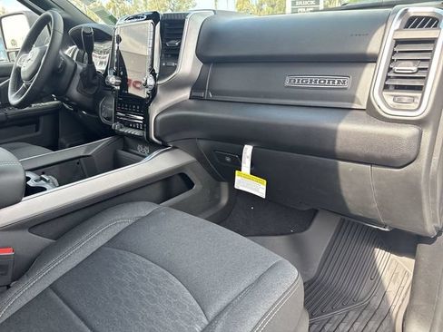 New 2026 RAM 2500 Big Horn AWD/4WD image 13