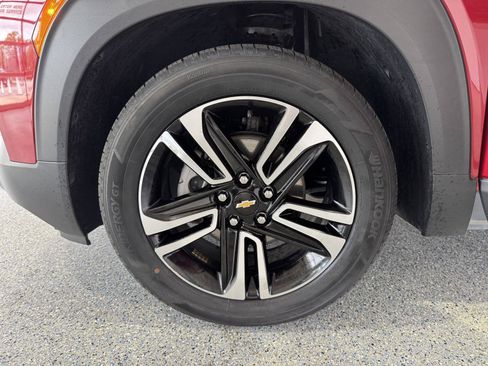 Used 2021 Chevrolet TrailBlazer LT w/ Driver Confidence Package FWD image 25