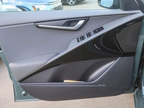 New 2026 Kia Niro EX image 21