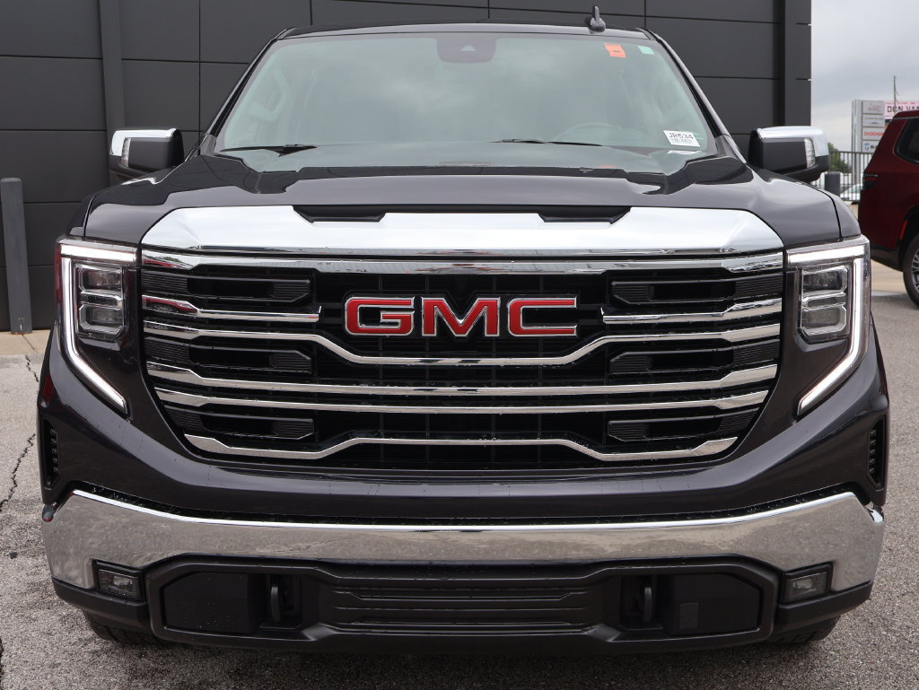 Used 2025 GMC Sierra 1500 SLT AWD/4WD image 7