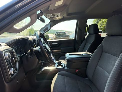 Used 2020 GMC Sierra 1500 Elevation w/ Elevation Value Package AWD/4WD image 11