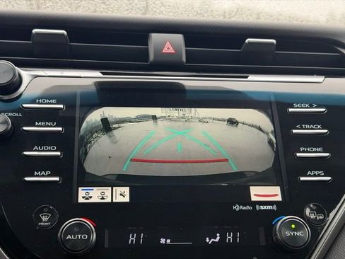Used 2019 Toyota Camry XSE image 17