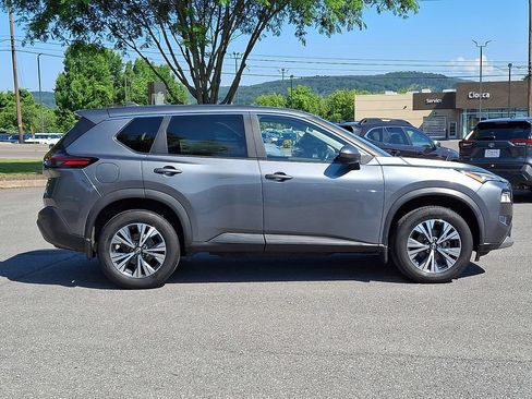 Used 2023 Nissan Rogue SV AWD/4WD image 10