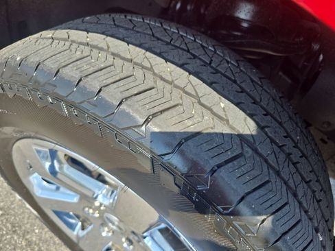 Used 2021 Ford F150 Lariat w/ Equipment Group 502A High AWD/4WD image 40