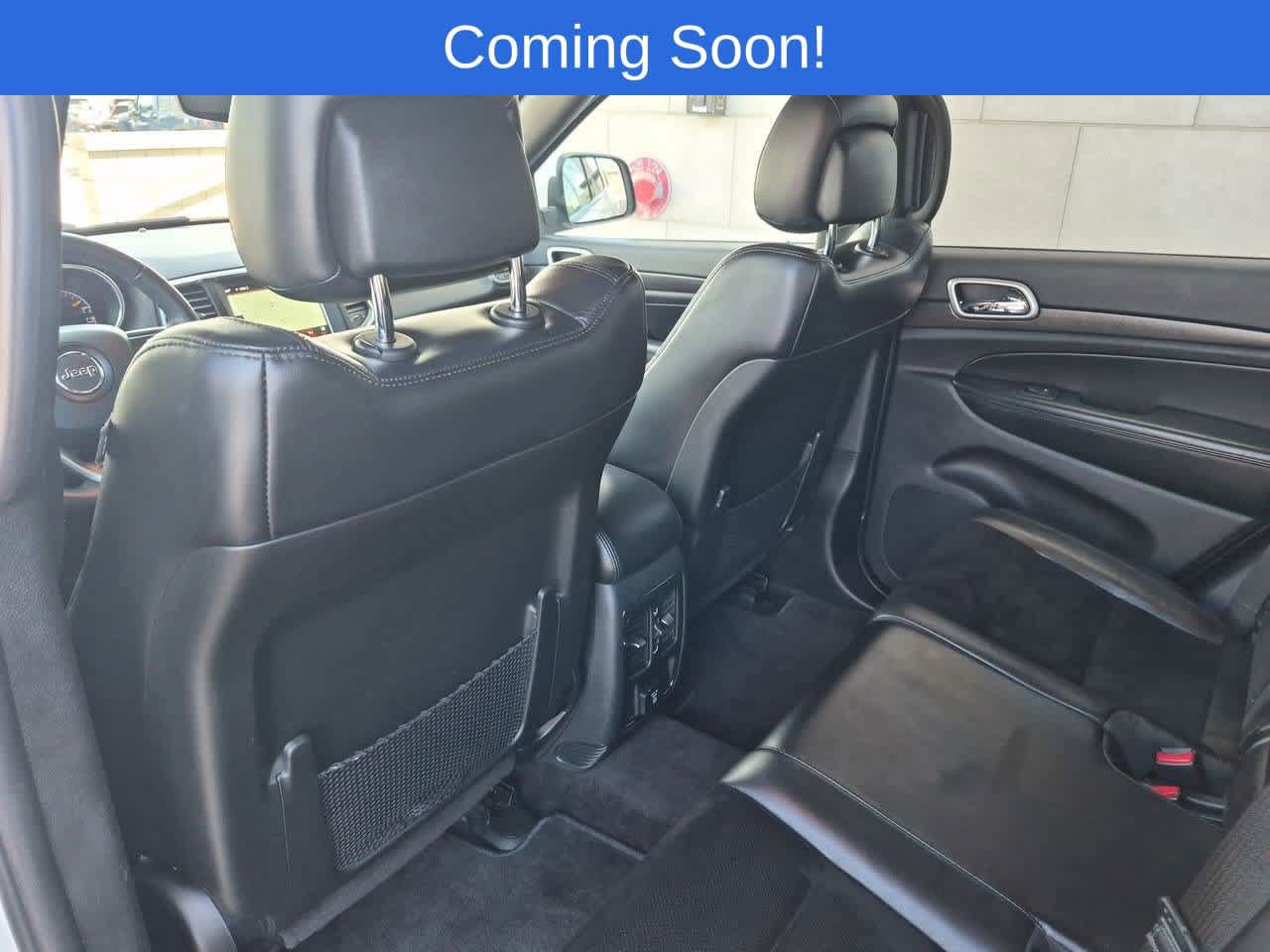 Used 2018 Jeep Grand Cherokee Altitude AWD/4WD image 18