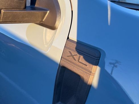 Used 2022 Ford Maverick XL image 6