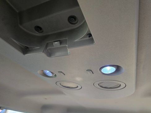 Used 2012 Nissan Armada SV image 38