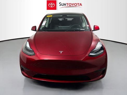 Used 2024 Tesla Model Y Performance AWD/4WD image 10