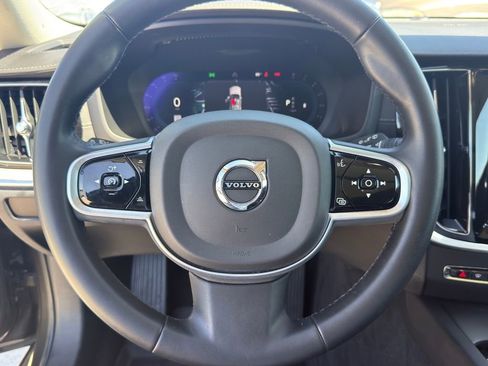 Used 2023 Volvo V60 B5 Cross Country Ultimate w/ Climate Package image 19