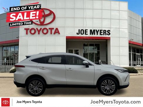 Used 2021 Toyota Venza XLE image 4