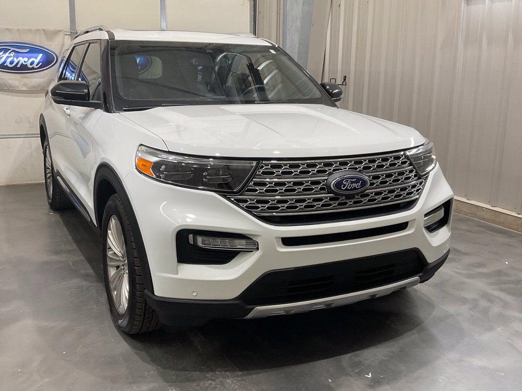 Used 2020 Ford Explorer Limited w/ Class III Trailer Tow Package AWD/4WD image 2