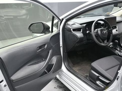Used 2024 Toyota Corolla LE w/ LE Convenience Package FWD image 23
