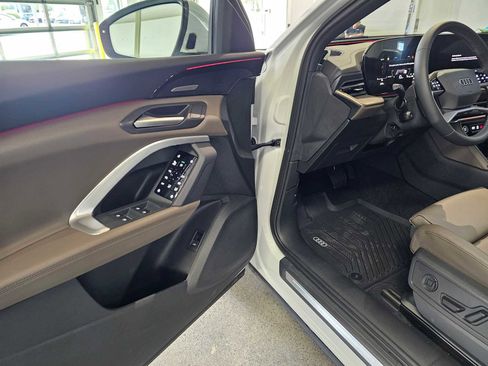 New 2025 Audi Q5 Premium Plus image 21