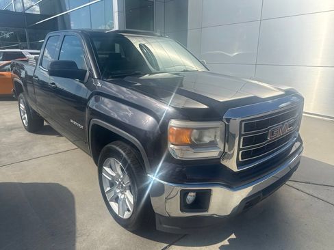 Used 2015 GMC Sierra 1500 SLE w/ SLE Value Package AWD/4WD image 1